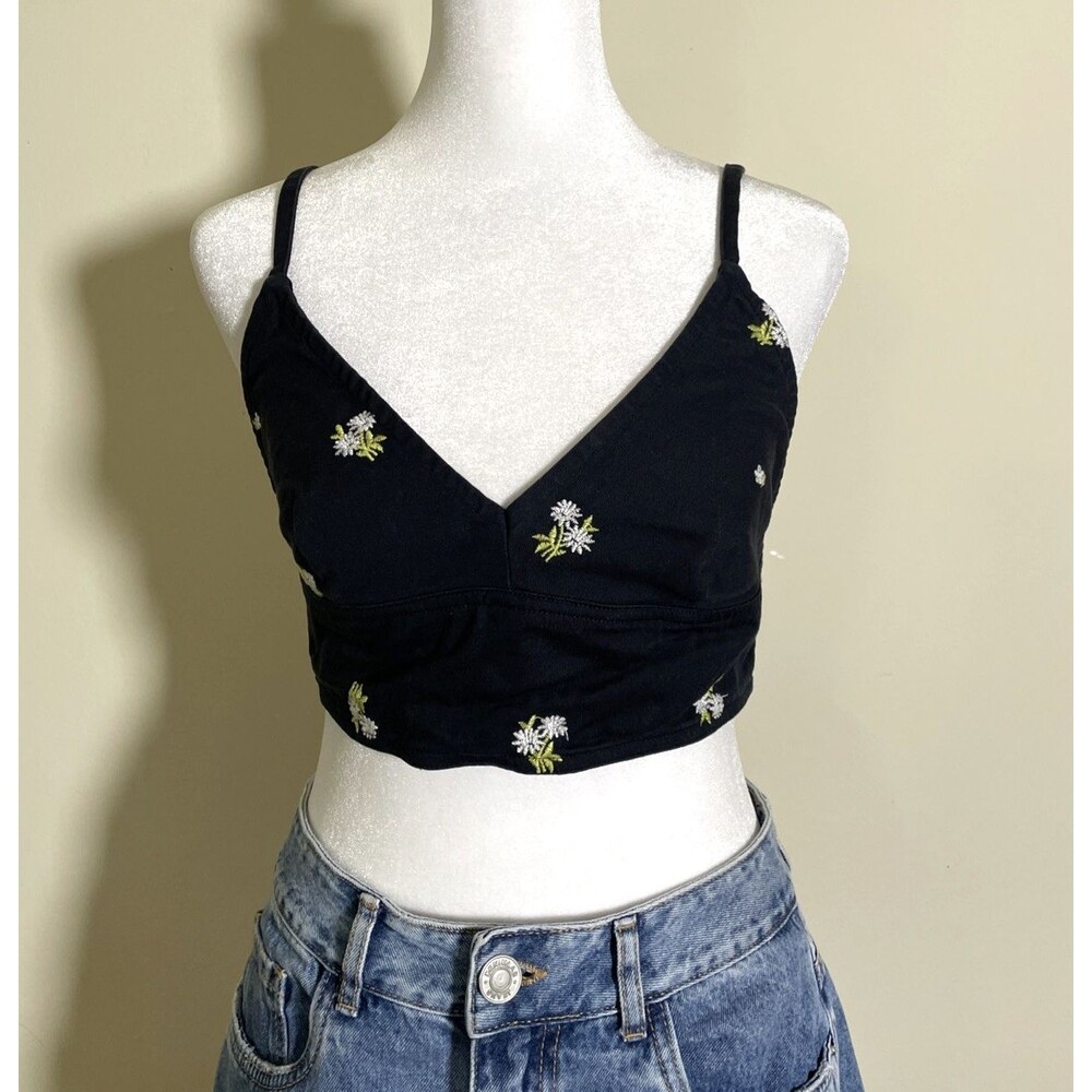 Urban Outfitters Black Embroidered Cotton Twill Top Size Medium Denim Festival